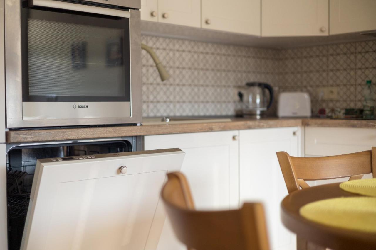 Piekna 2-Bedroom Apartment วอร์ซอ ภายนอก รูปภาพ