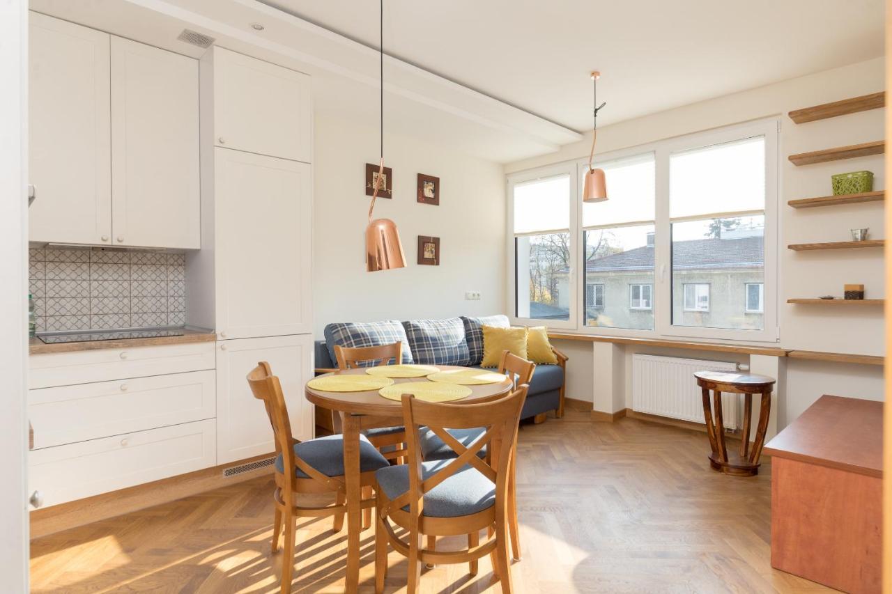 Piekna 2-Bedroom Apartment วอร์ซอ ภายนอก รูปภาพ